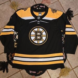 🔥🔥 Fanatics Premium Boston Bruins Black and Yellow Hockey Jersey🔥🔥 SIZE 54